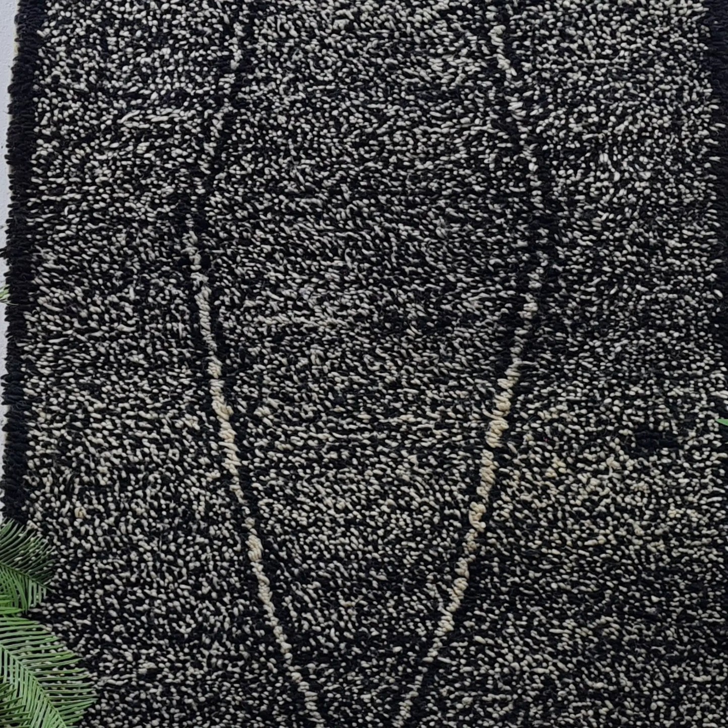 Handwoven Moroccan Runner Rug – Black & White Geometric Design – Custom Size - Berber Handcrafts
