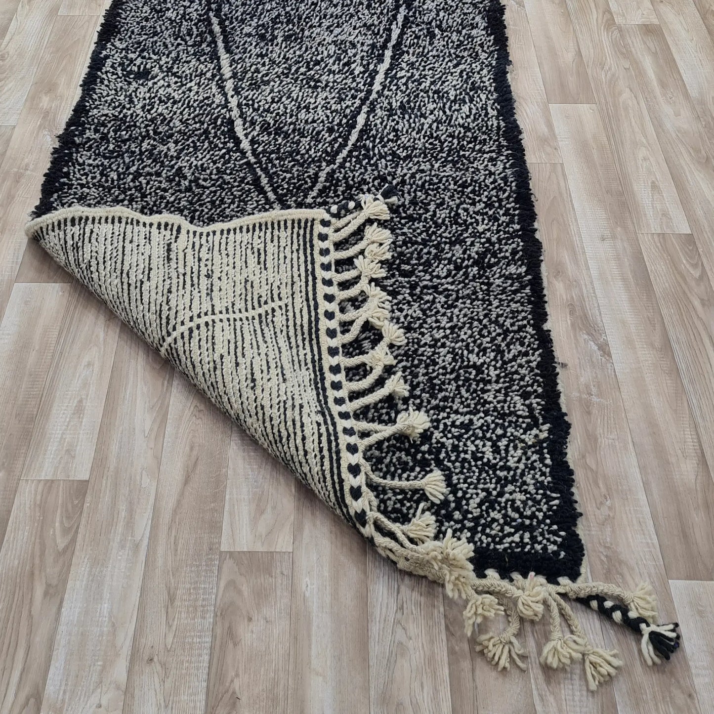 Handwoven Moroccan Runner Rug – Black & White Geometric Design – Custom Size - Berber Handcrafts