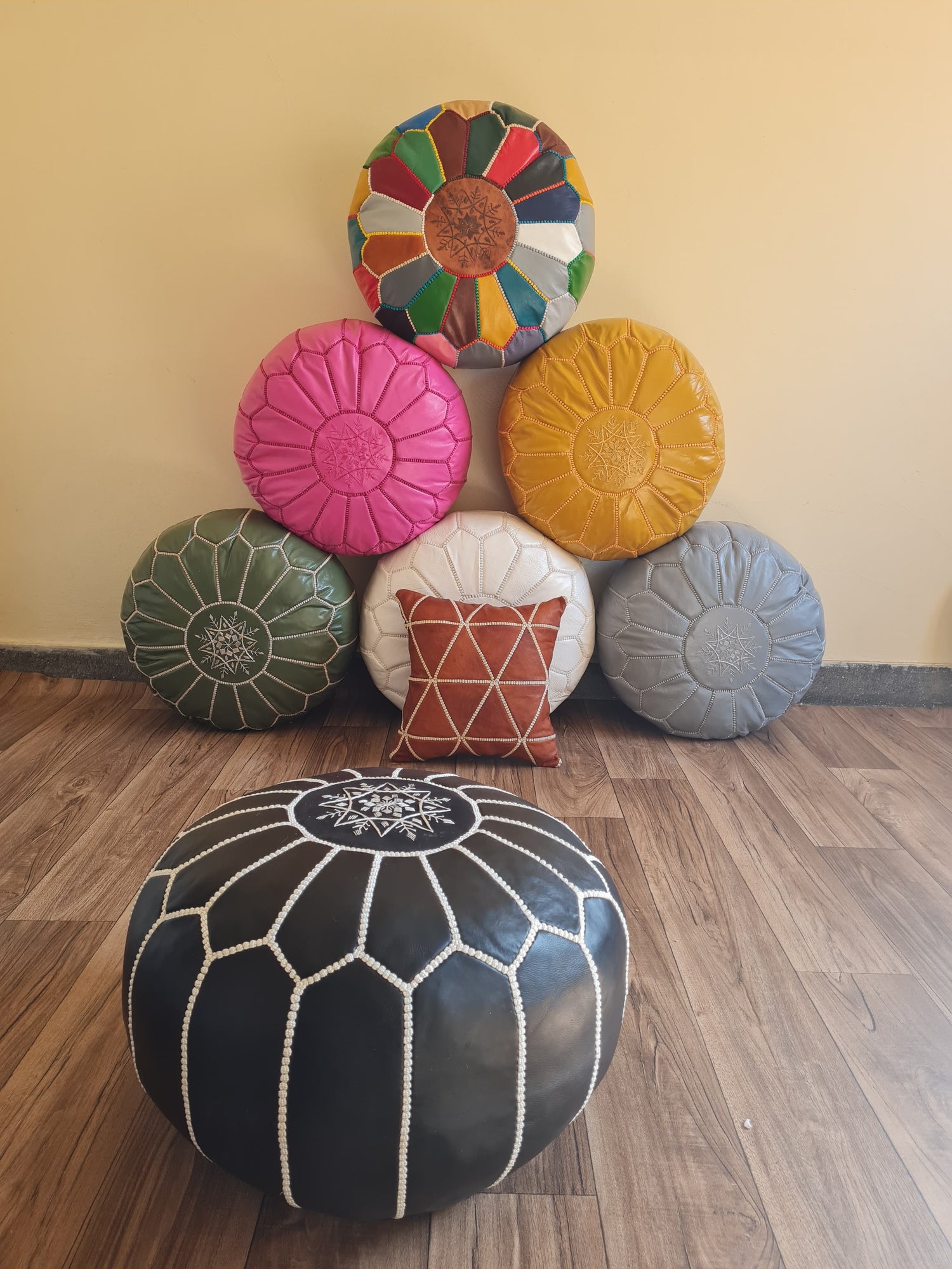 LEATHER POUFS