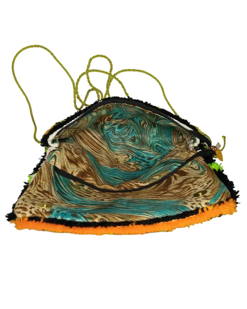 Hand-Knotted Bag, Rug Purse, Carpet Bag, Tufted Bag, Neon Clutch, Neon Bag, Y2K Bag, 90s Style, Festival Bag, Dopamine Dressing, Maximalist, Statement Purse, Colorful Bag, Crossbody Clutch, Small Purse, Party Bag, Orange and Green, Lime Green, Gold Strap, Handmade Clutch, One of a Kind, Artisan Made, Unique Gift, Woven Clutch, Pile Weave.
