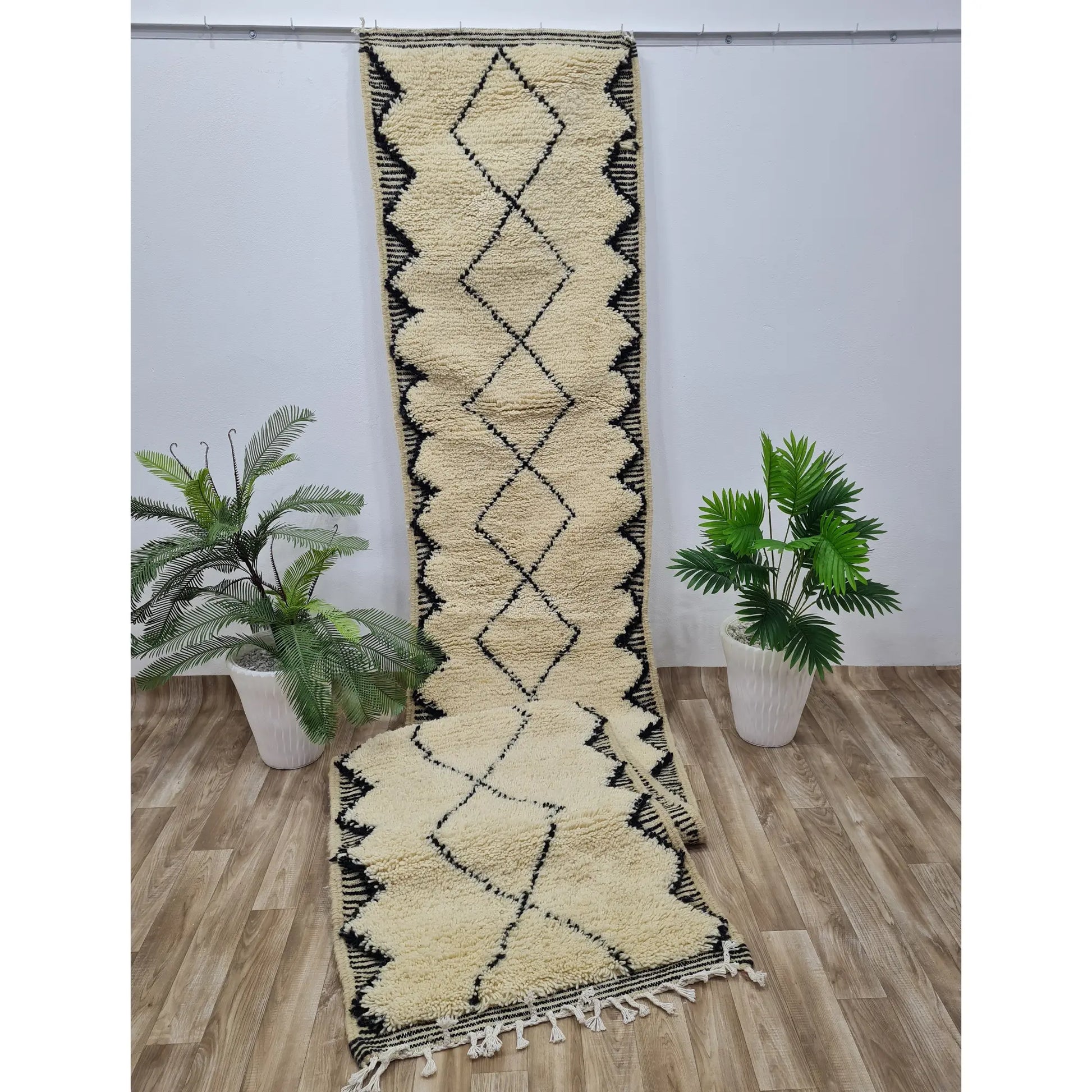 Handwoven Moroccan Runner Rug – Cream & Black Geometric Design - Berber Handcrafts