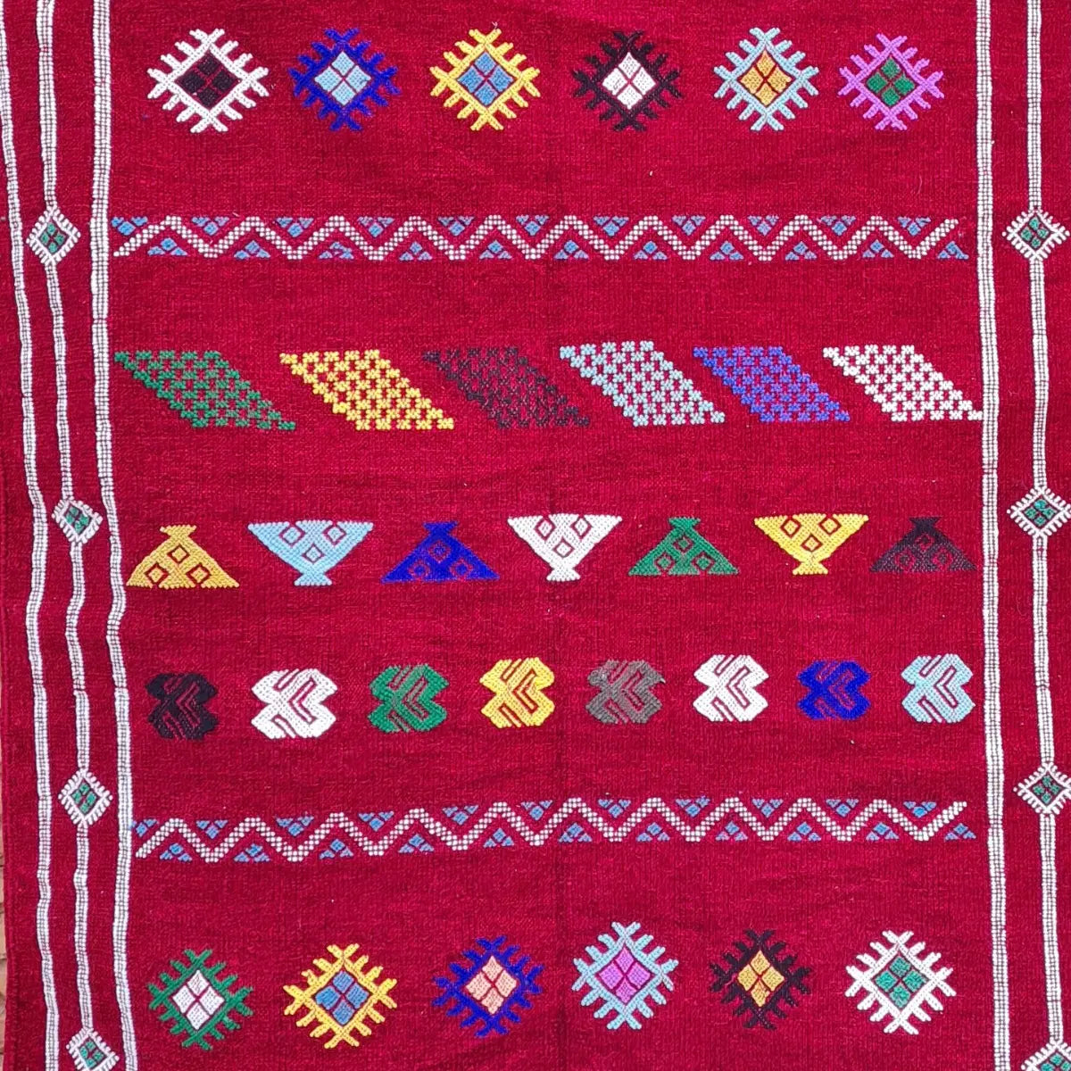 red moroccan rugs